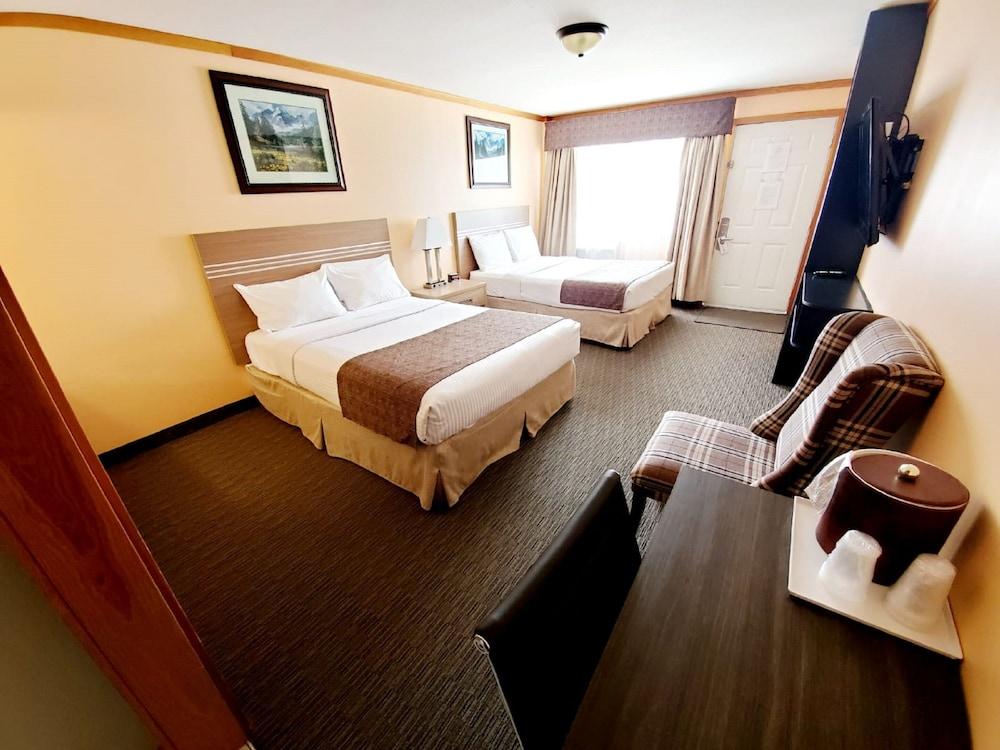 Travelodge By Wyndham Golden Sportsman Lodge Экстерьер фото